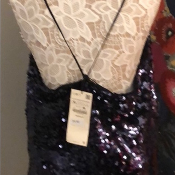 NWT Zara  blue tank top sequins.Racer back style. - Picture 3 of 8
